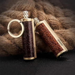 BOLLAER Keychain Matchstick Fire Starter, Permanent Metal Match Flint Lighter Waterproof Matchstick Survival Flint Fire Starter for Camping Emergency Surviva (Red)